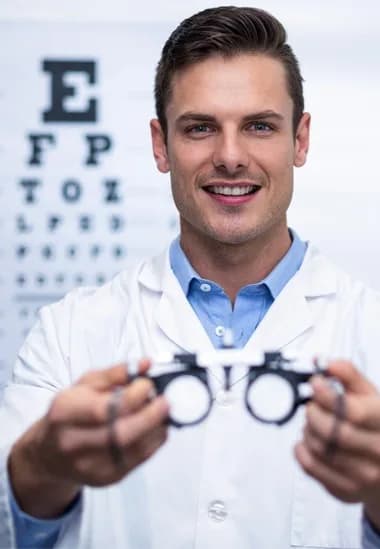 Optometrist with eye test equipment